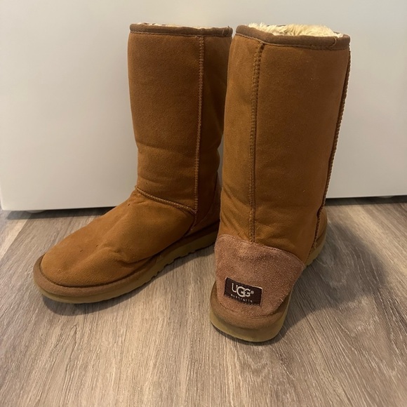 UGG Shoes - Women’s Ugg Classic Tall boots